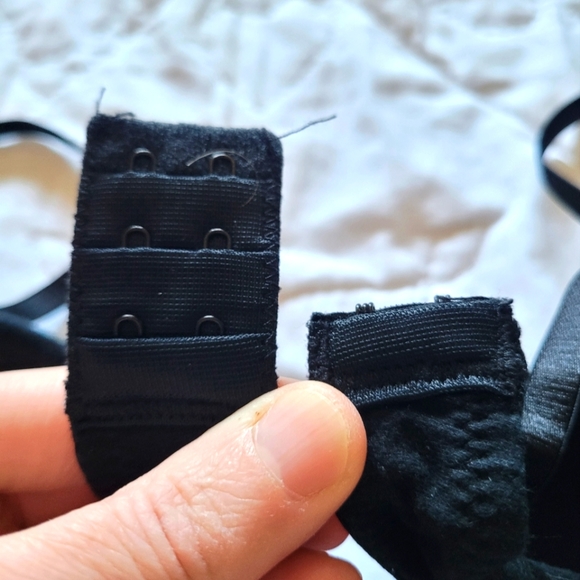 3/$15 ๐ธ Black Jules + James Bra - Picture 6 of 7